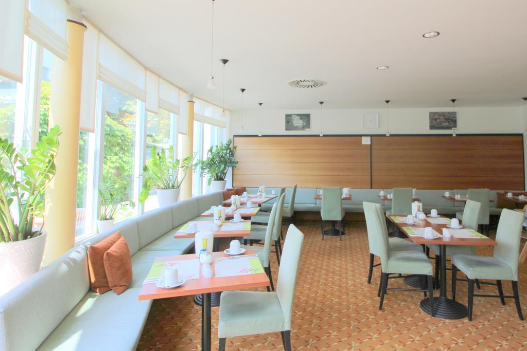 Hansa Apart-Hotel Řezno Exteriér fotografie