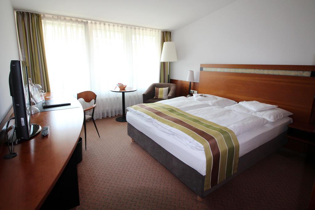 Hansa Apart-Hotel Řezno Exteriér fotografie