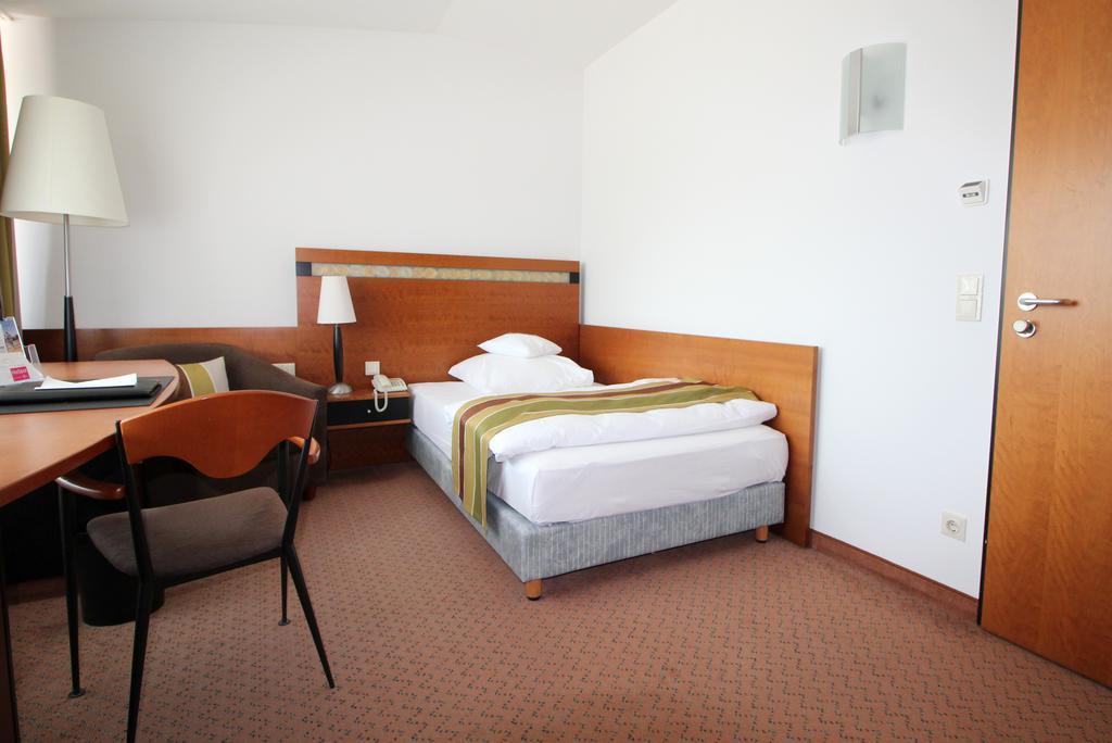 Hansa Apart-Hotel Řezno Exteriér fotografie